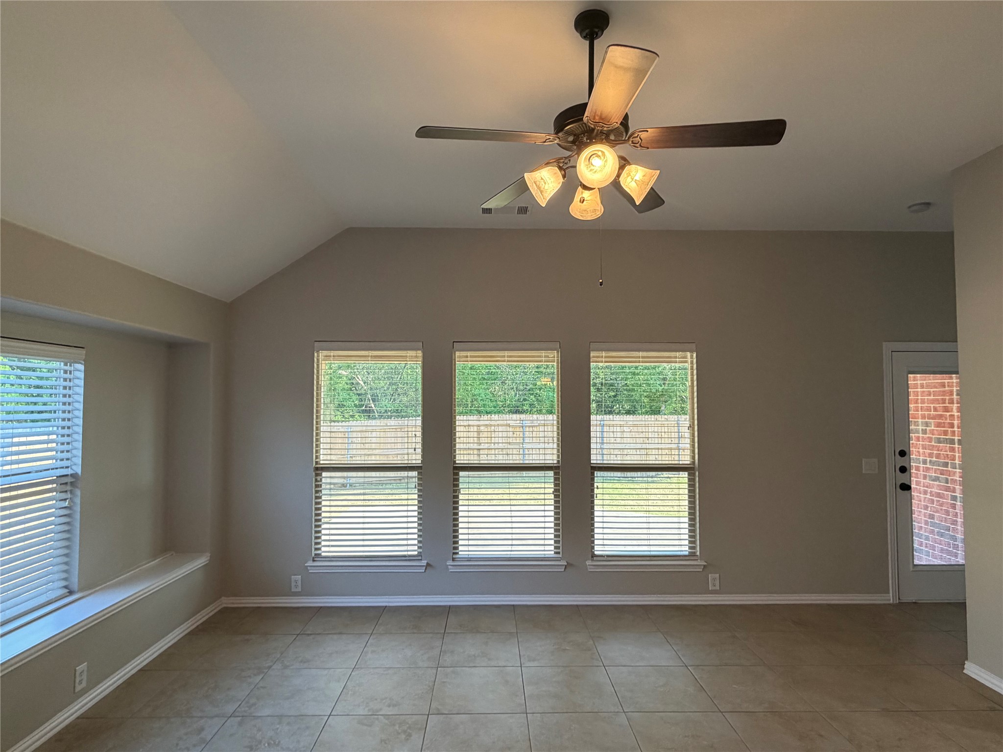 744 Hutchins Drive Crowley TX 76036