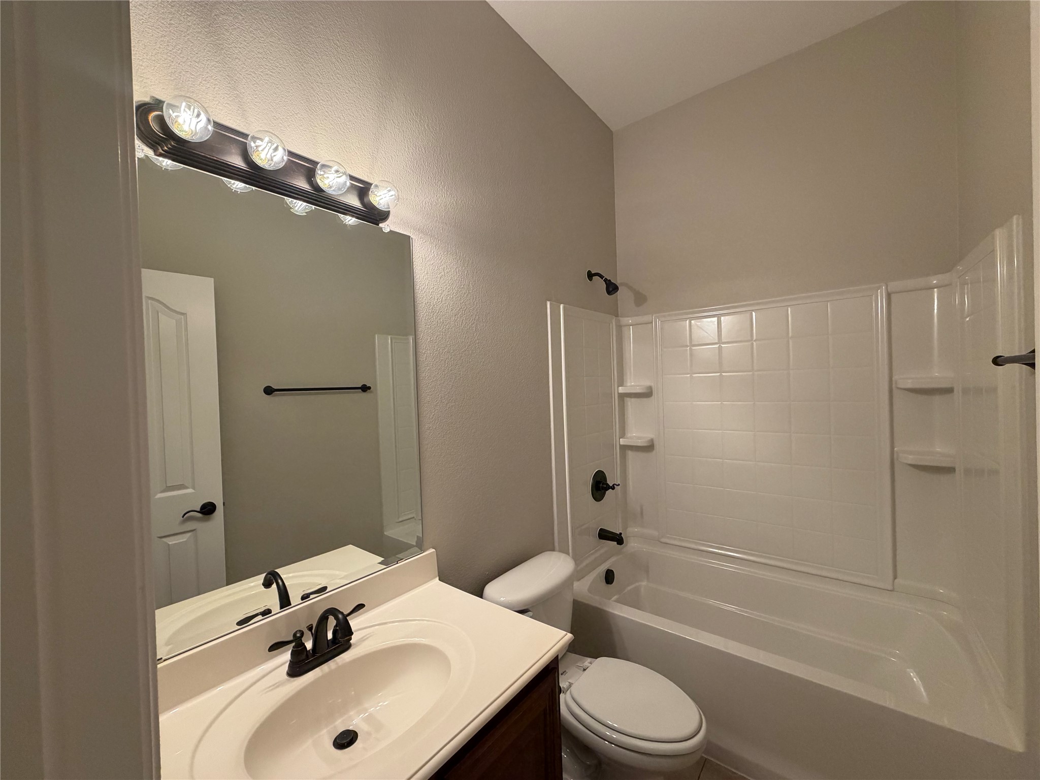 744 Hutchins Drive Crowley TX 76036