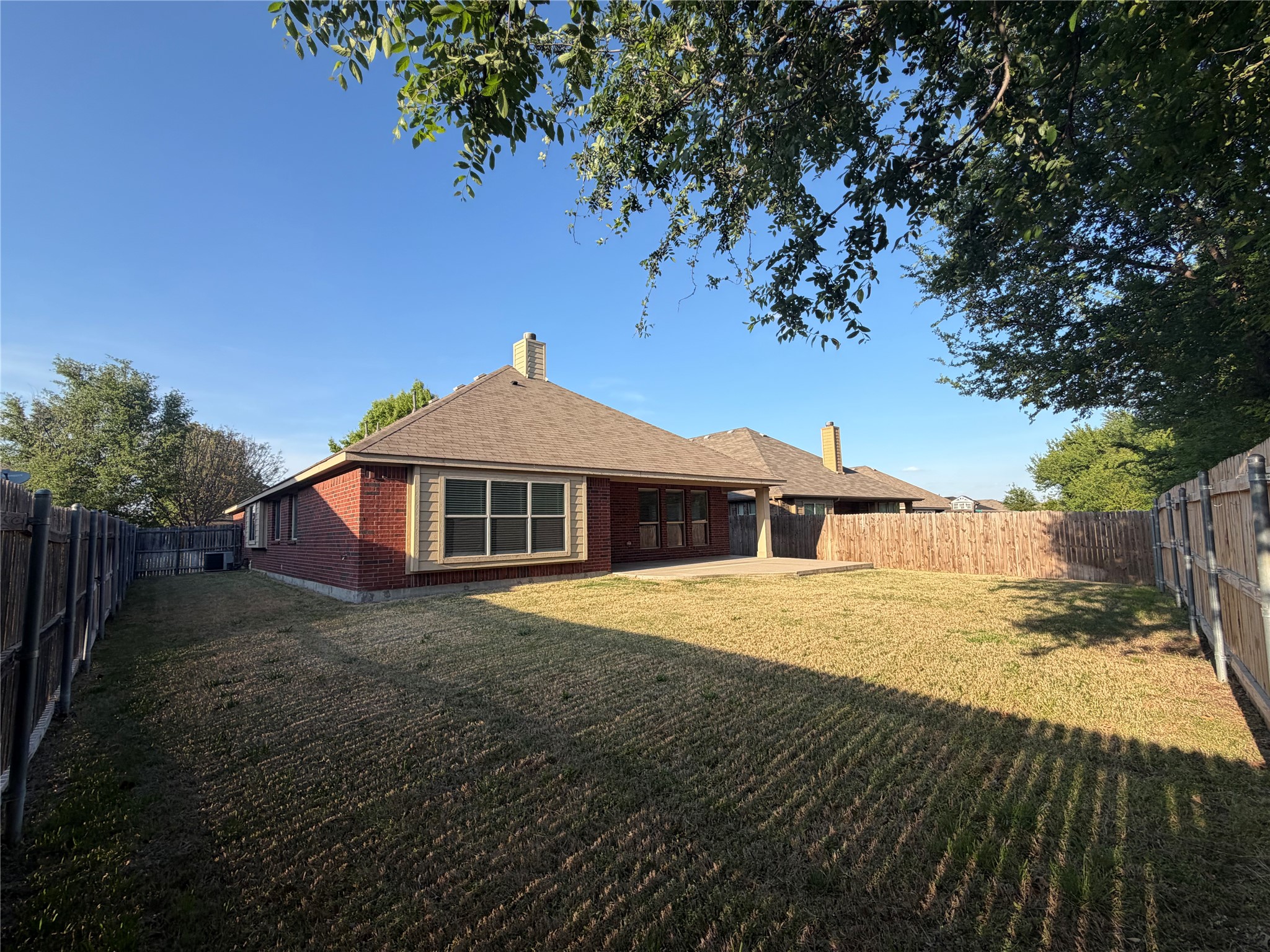 744 Hutchins Drive Crowley TX 76036