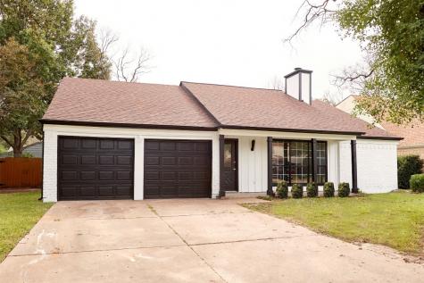 2633 Winslow Drive Grand Prairie TX 75052
