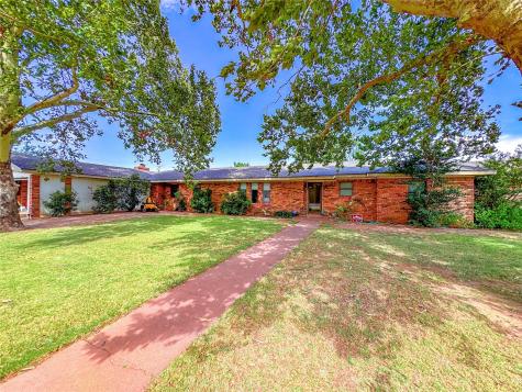 1303 Grand Central Avenue O'brien TX 79539