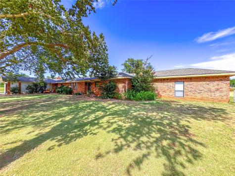 1303 Grand Central Avenue O'brien TX 79539