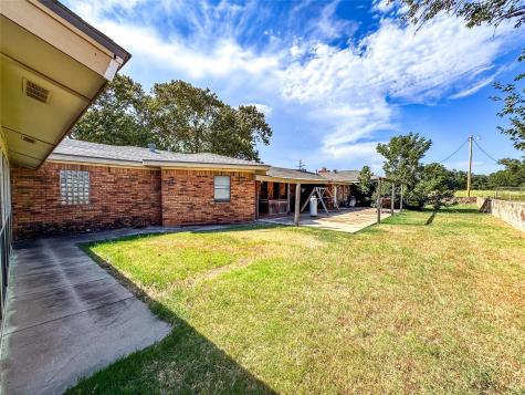 1303 Grand Central Avenue O'brien TX 79539
