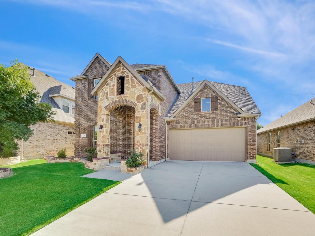 612 Amos Court Mckinney TX 75072