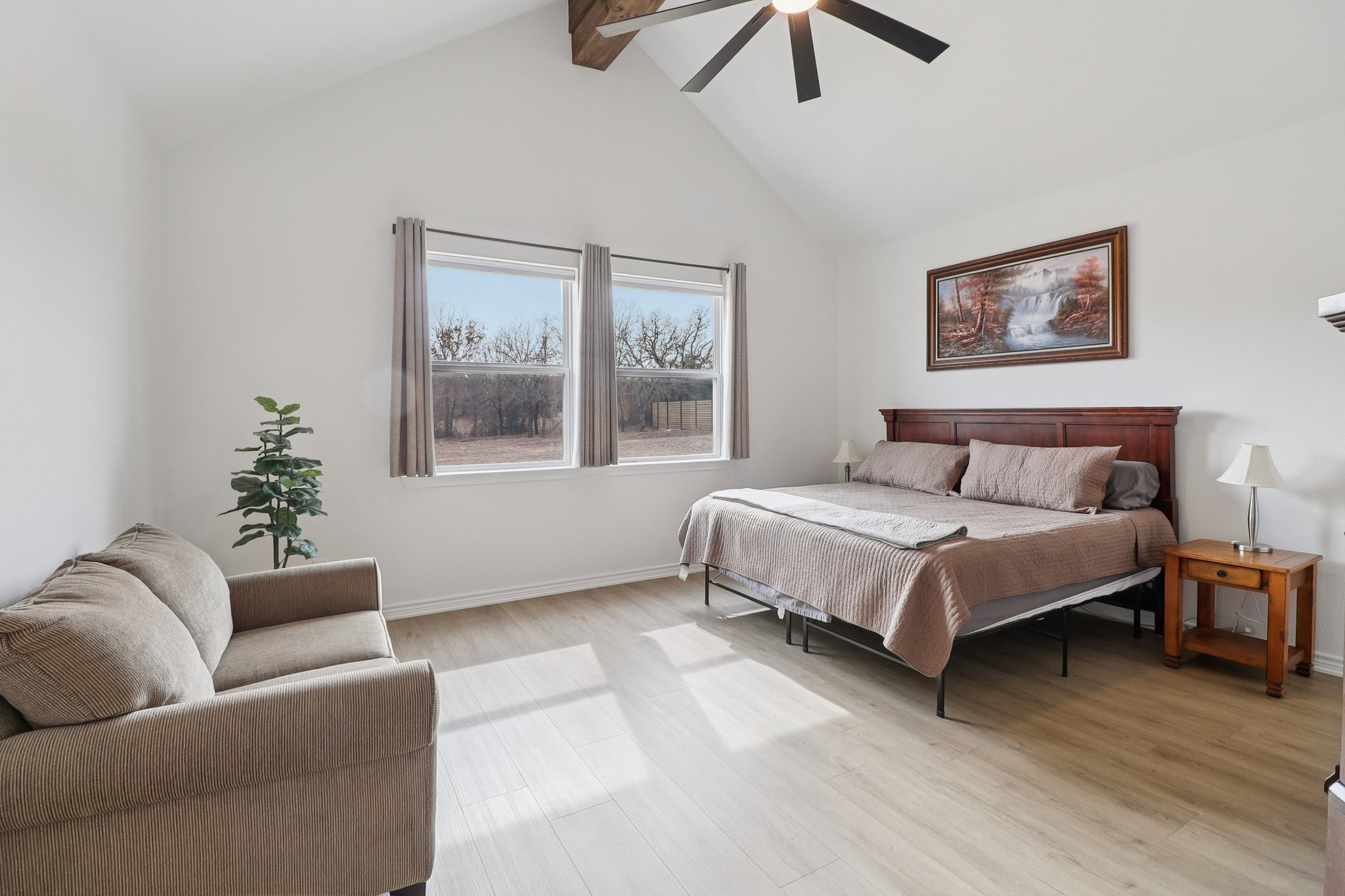 165 Rolling Bend Road Alvord TX 76225