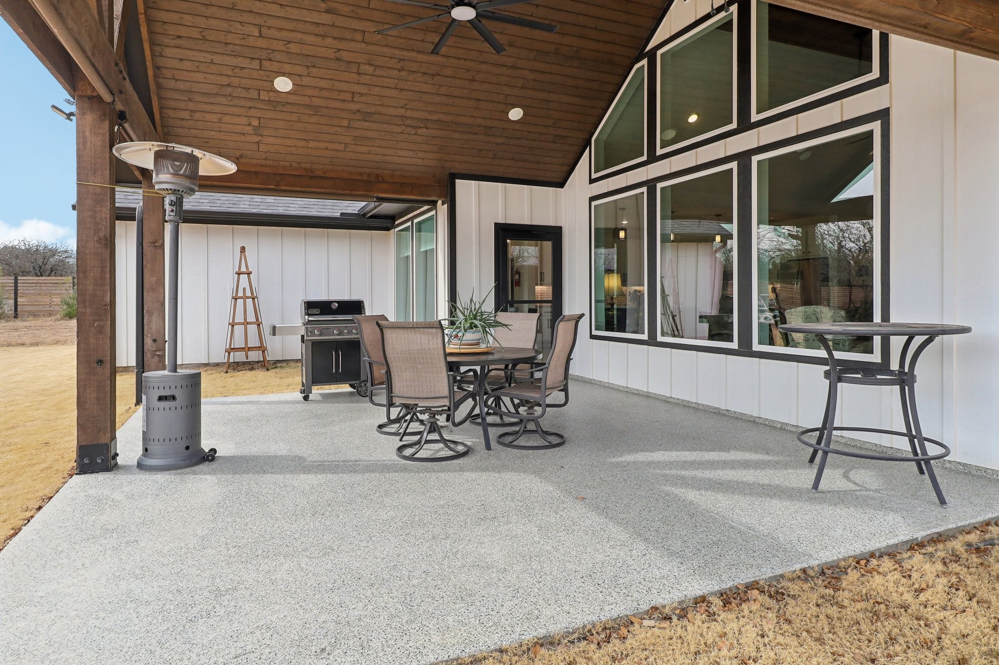 165 Rolling Bend Road Alvord TX 76225