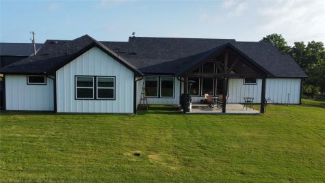 165 Rolling Bend Road Alvord TX 76225