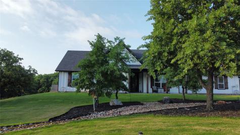 165 Rolling Bend Road Alvord TX 76225