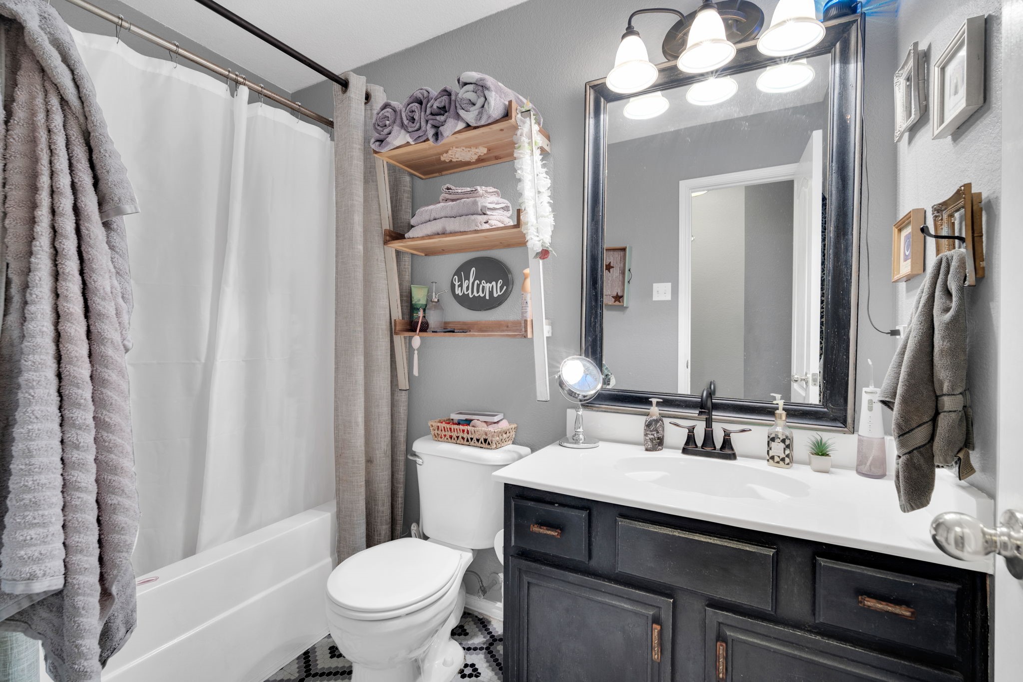 1605 S 3rd Street Midlothian TX 76065