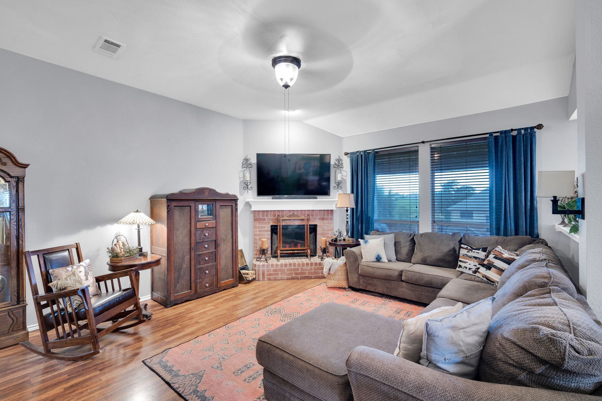1605 S 3rd Street Midlothian TX 76065