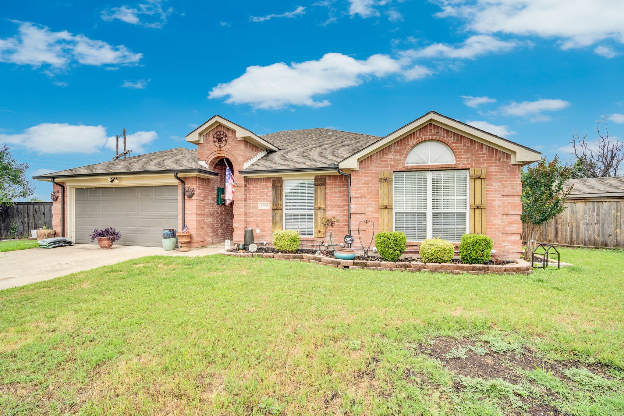 1605 S 3rd Street Midlothian TX 76065
