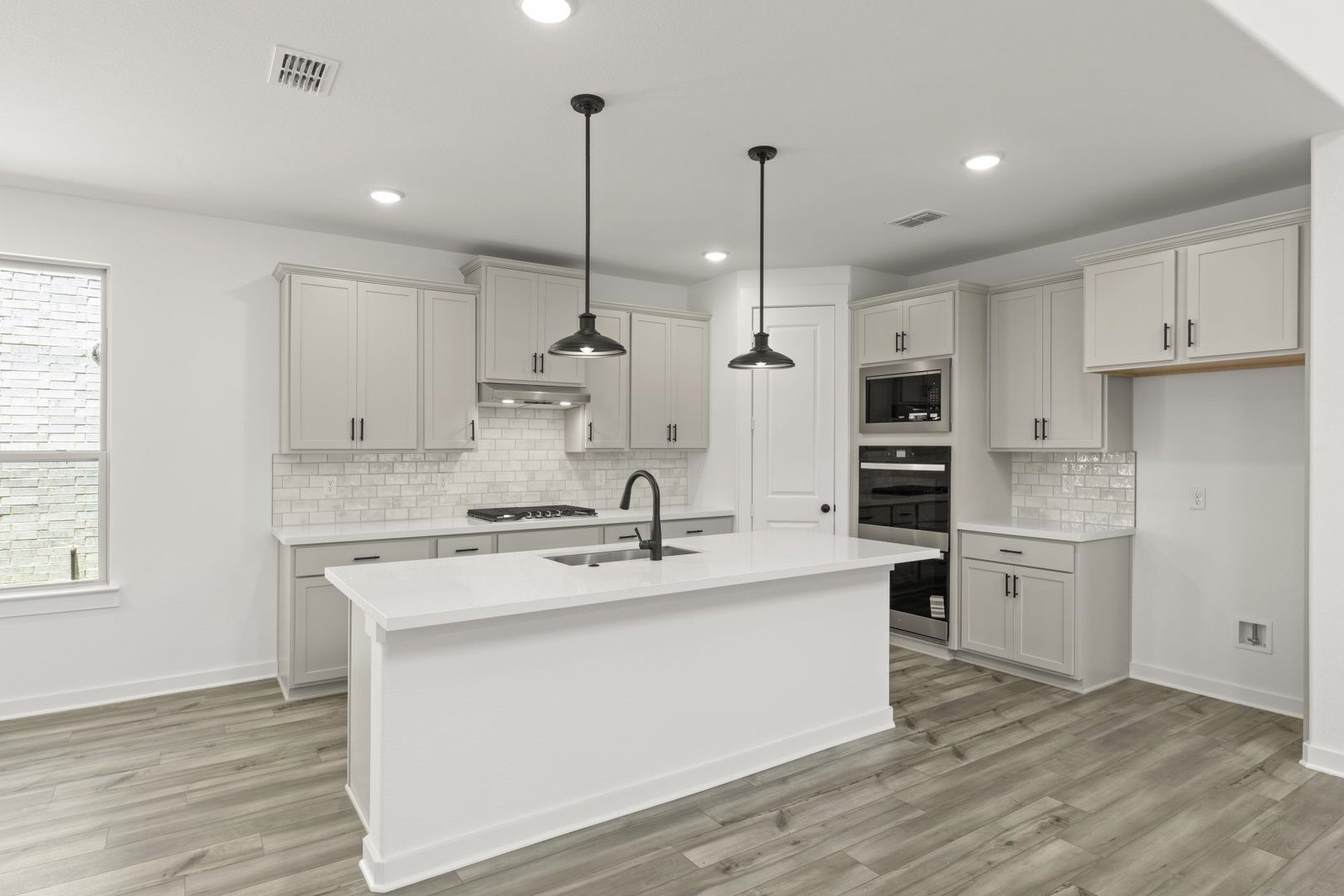 8736 Treeline Parkway Justin TX 76247
