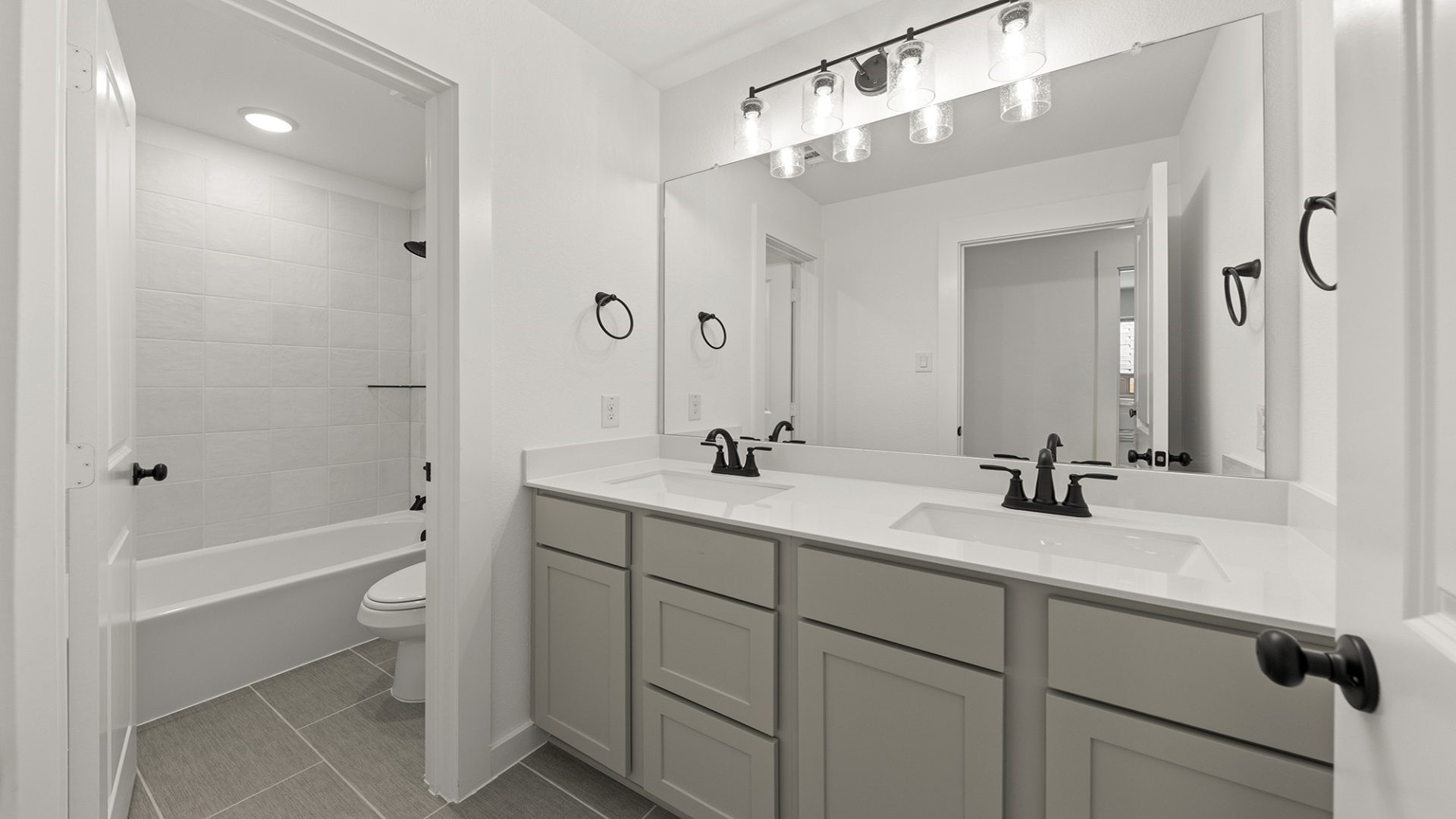 8736 Treeline Parkway Justin TX 76247