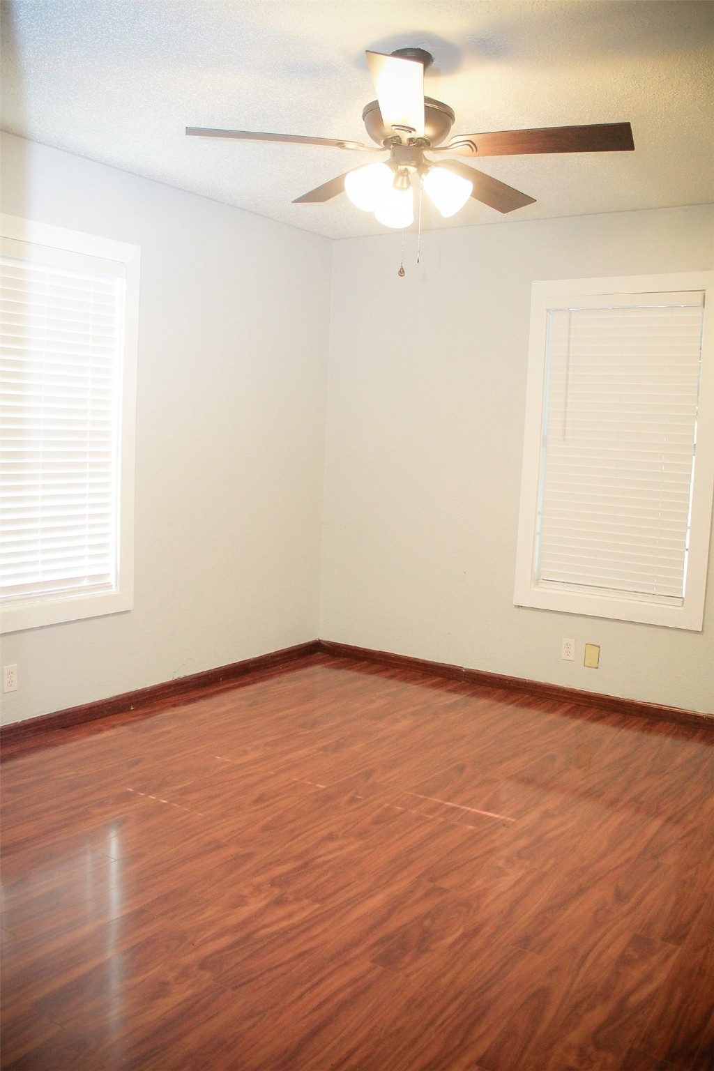 1318 S Ewing Avenue Dallas TX 75216