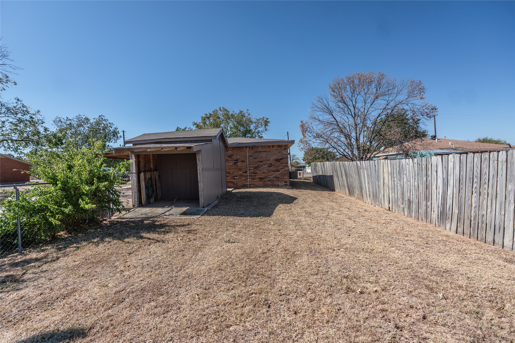 1226 Clay Street Nocona TX 76255