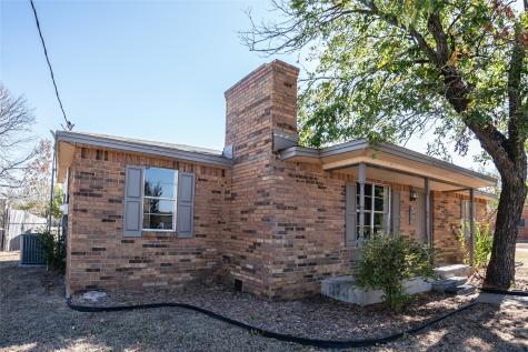 1226 Clay Street Nocona TX 76255