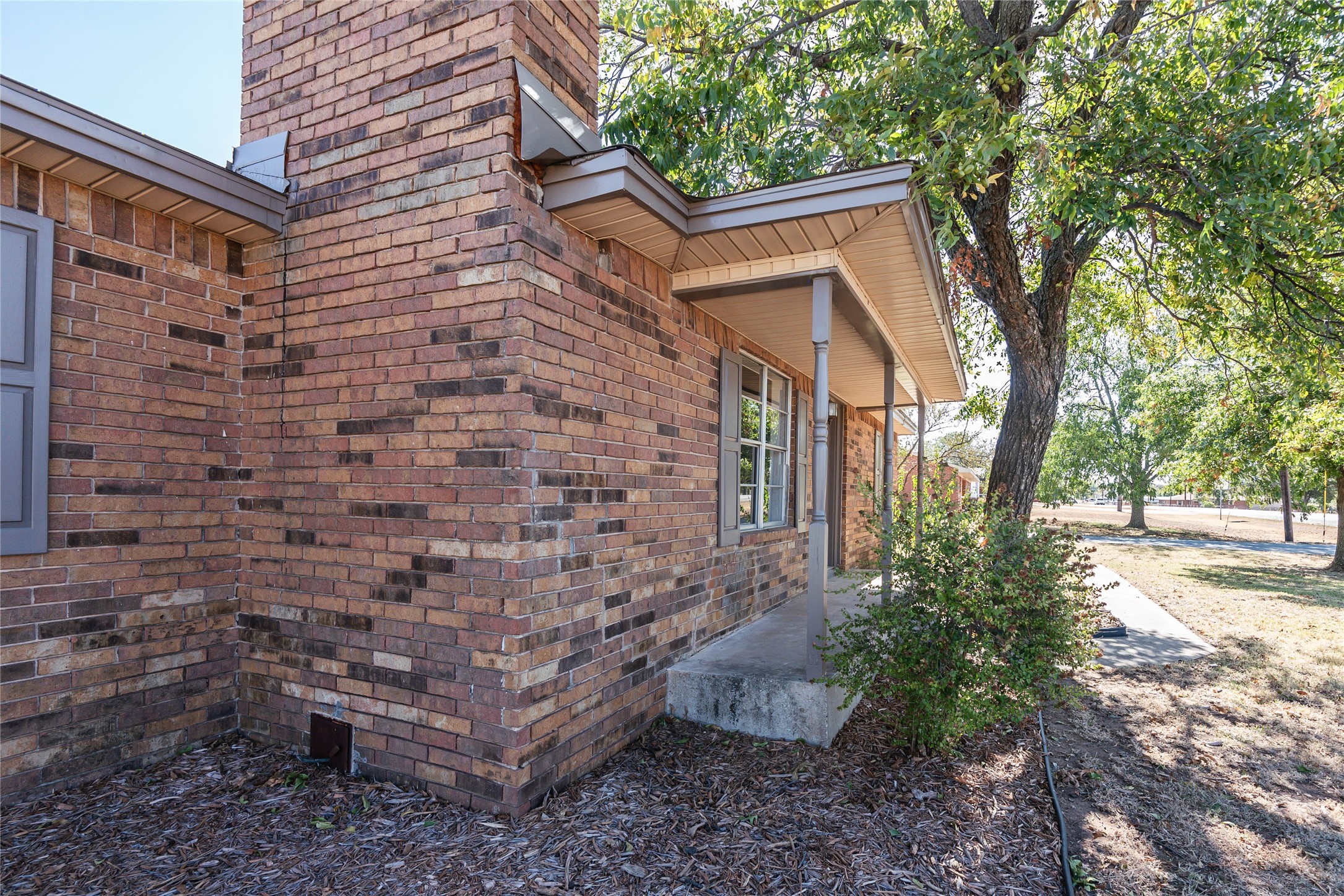 1226 Clay Street Nocona TX 76255