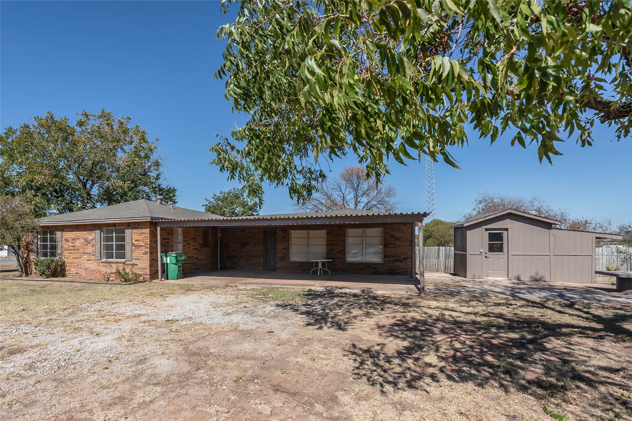 1226 Clay Street Nocona TX 76255