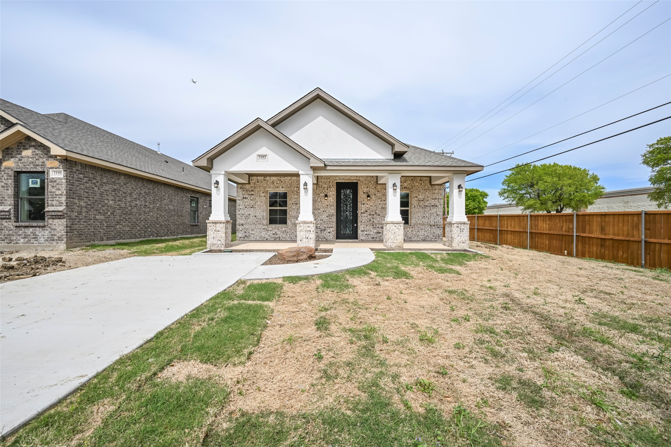 1102 Fort Worth Street Grand Prairie TX 75050