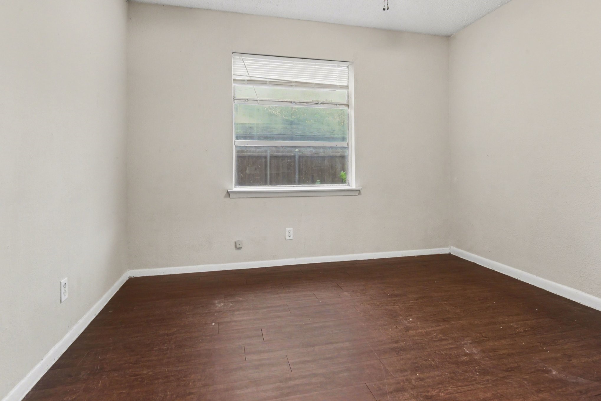 2333 S Lockhart Avenue Dallas TX 75228