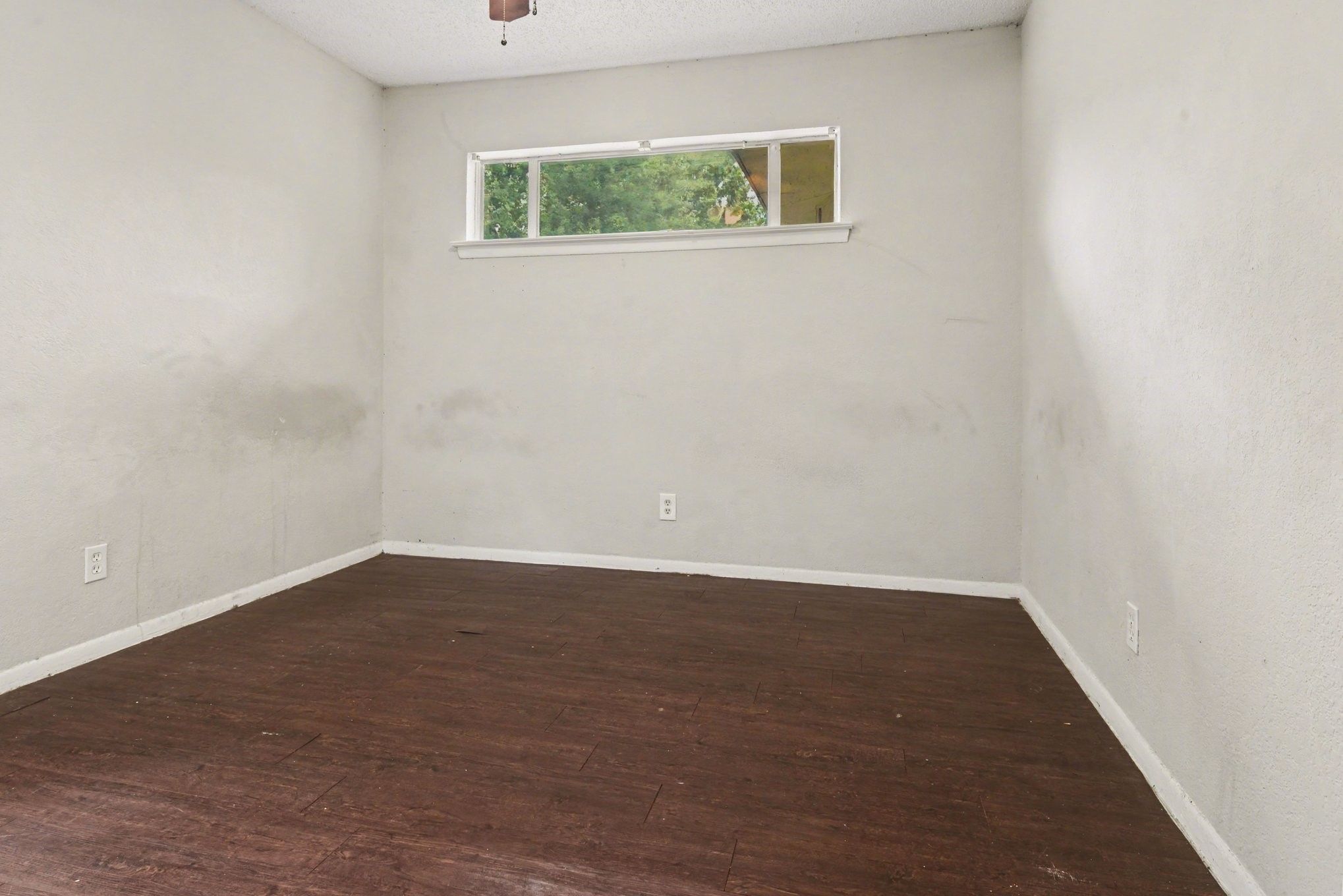 2333 S Lockhart Avenue Dallas TX 75228