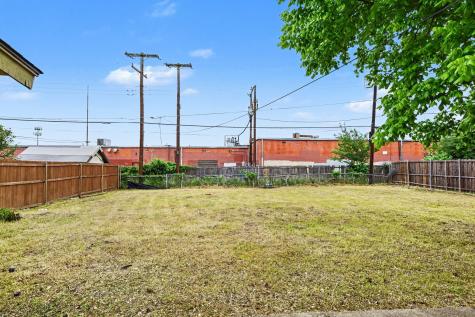 2333 S Lockhart Avenue Dallas TX 75228