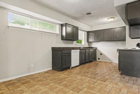 2333 S Lockhart Avenue Dallas TX 75228