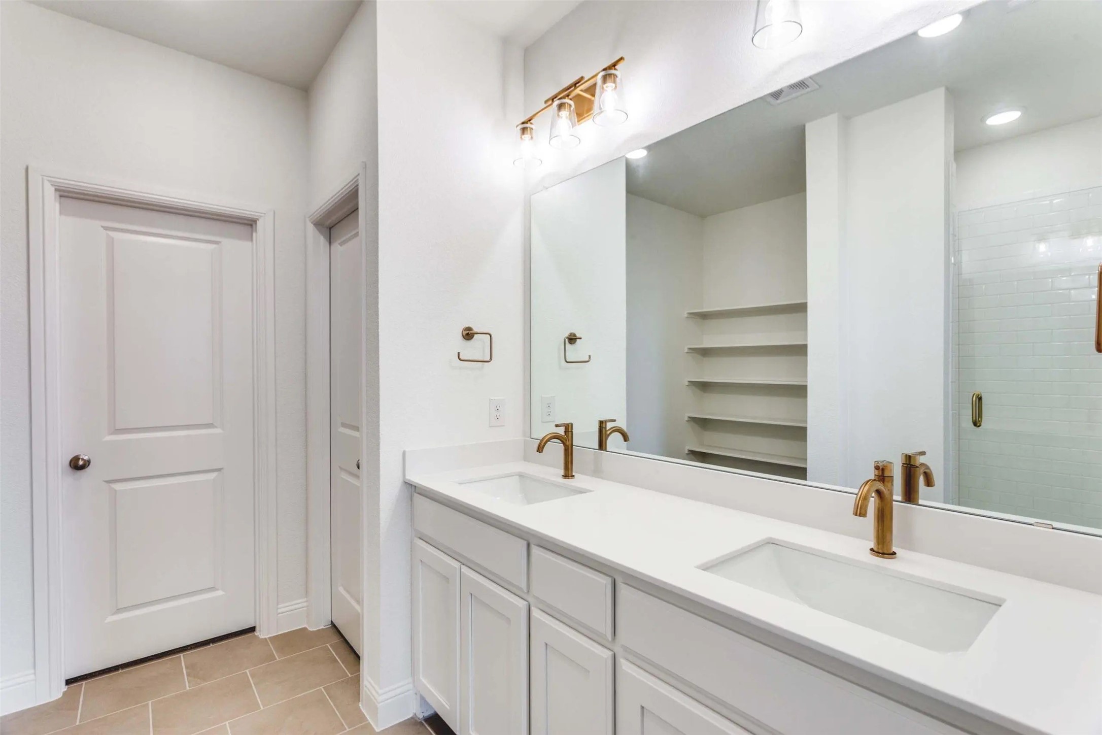 533 Hillcrest Circle Justin TX 76247