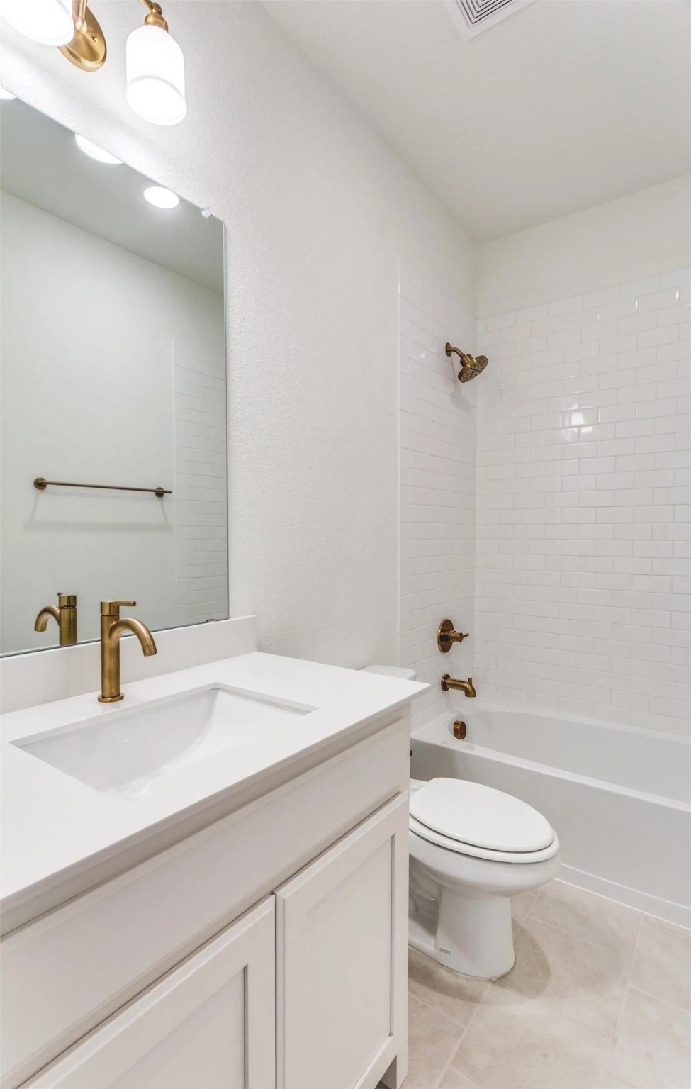 533 Hillcrest Circle Justin TX 76247