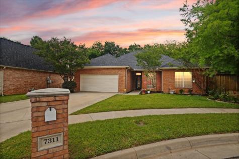 7311 Heritage Oaks Drive Arlington TX 76001