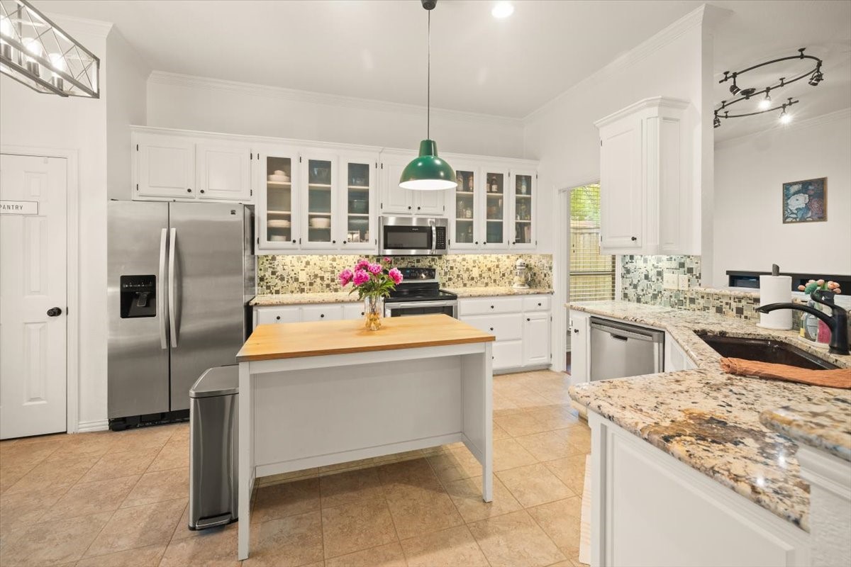 7311 Heritage Oaks Drive Arlington TX 76001