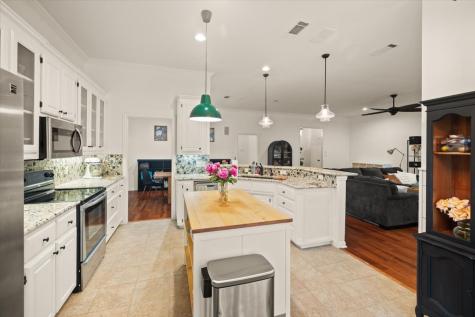 7311 Heritage Oaks Drive Arlington TX 76001