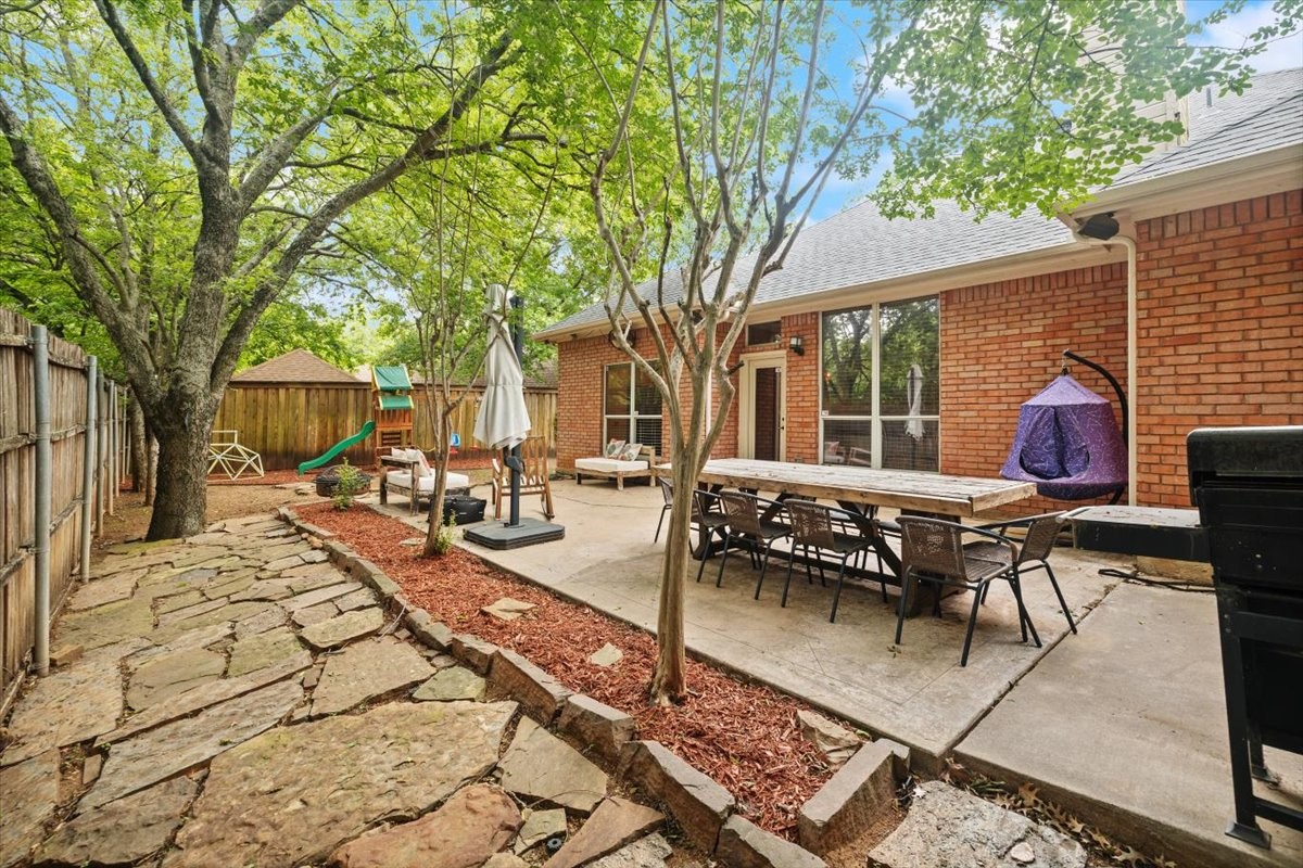 7311 Heritage Oaks Drive Arlington TX 76001