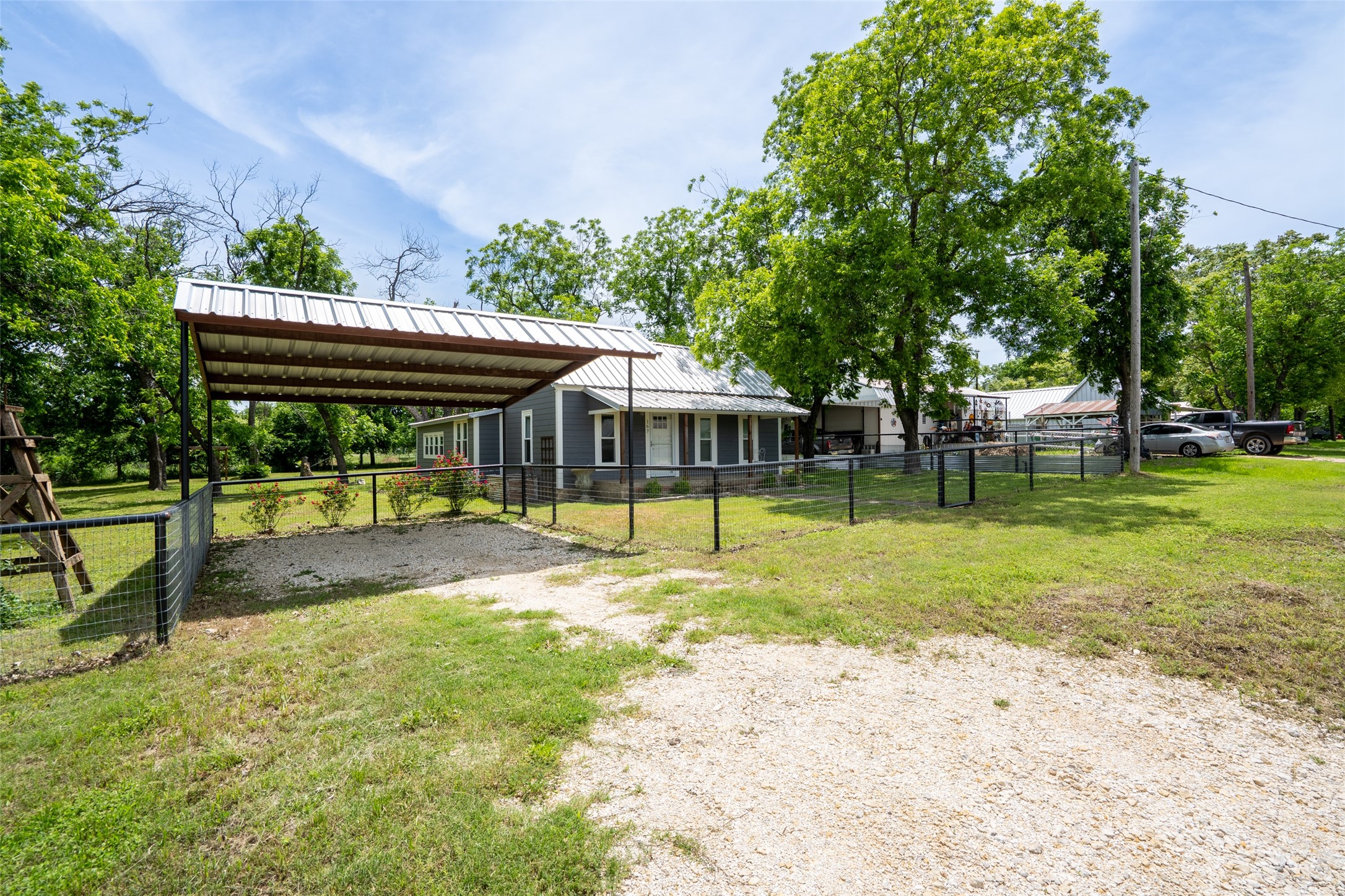 167 W Ross Street Walnut Springs TX 76690