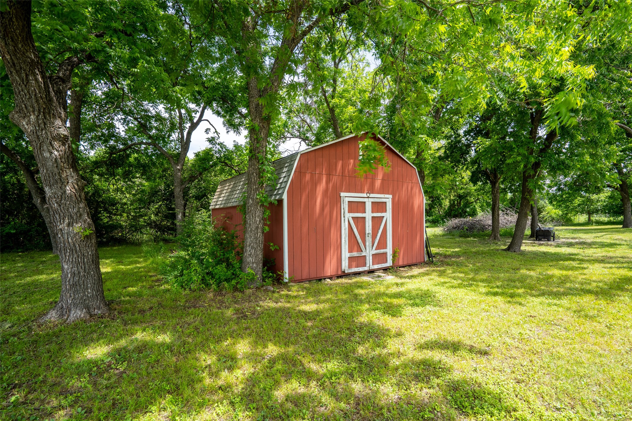 167 W Ross Street Walnut Springs TX 76690
