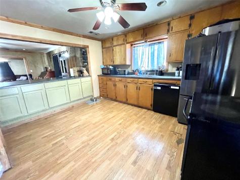 209 N Bowie Street Jacksboro TX 76458