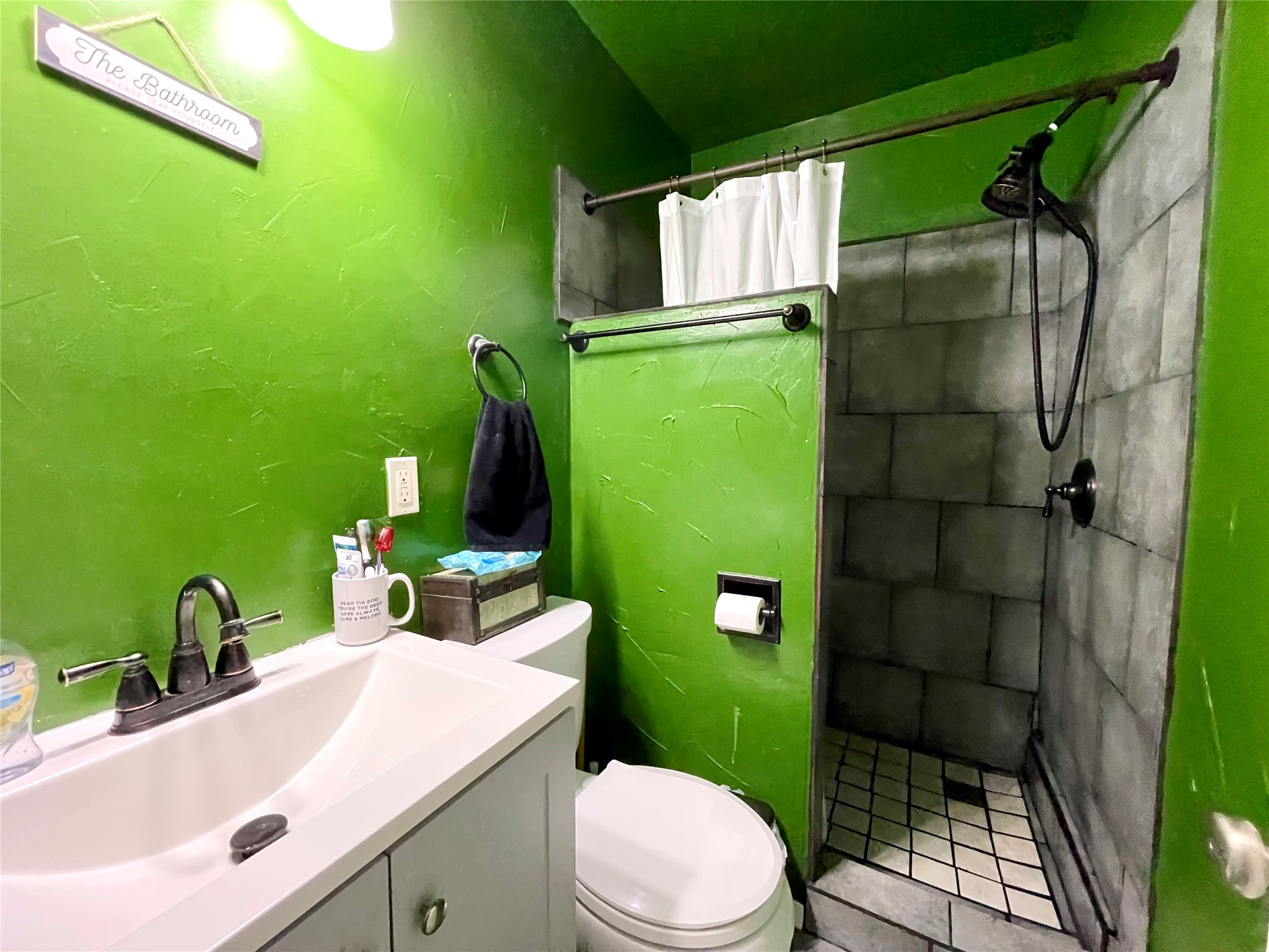 209 N Bowie Street Jacksboro TX 76458