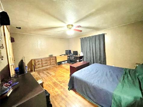 209 N Bowie Street Jacksboro TX 76458