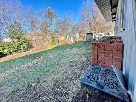 209 N Bowie Street Jacksboro TX 76458