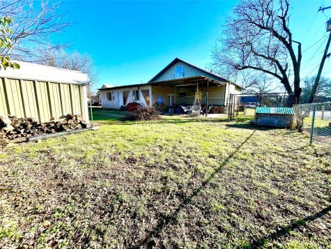209 N Bowie Street Jacksboro TX 76458