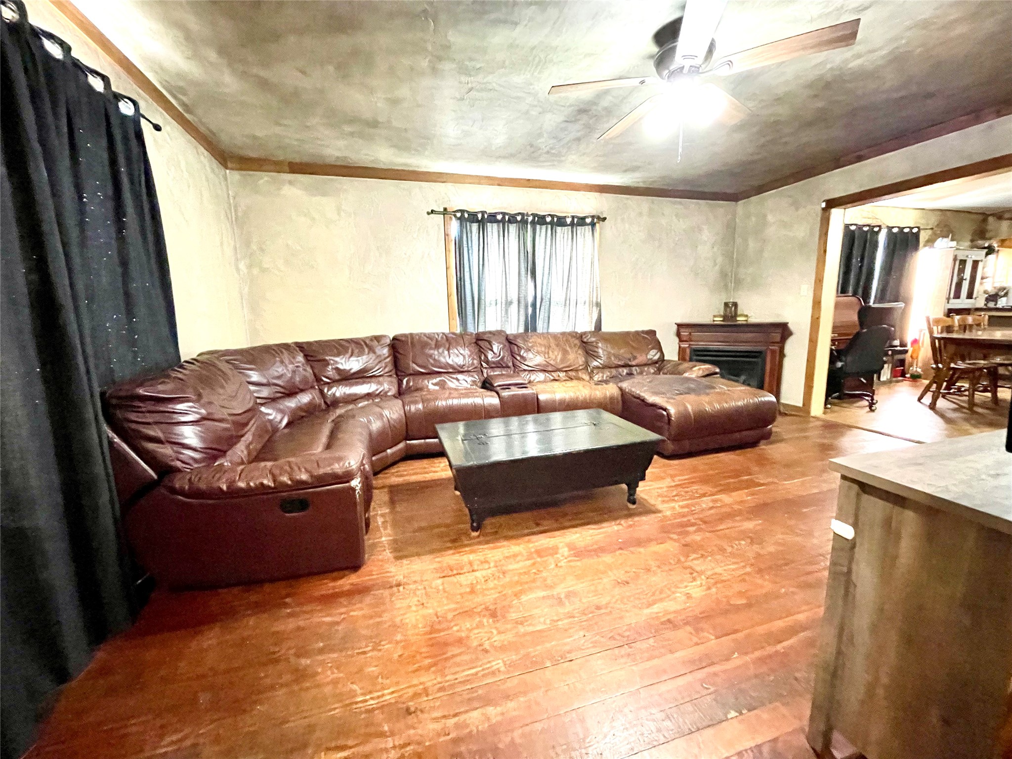 209 N Bowie Street Jacksboro TX 76458