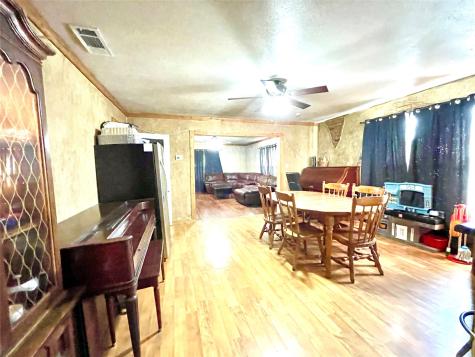 209 N Bowie Street Jacksboro TX 76458