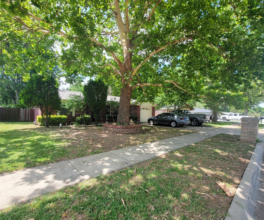 1920 Ruth Street Arlington TX 76010