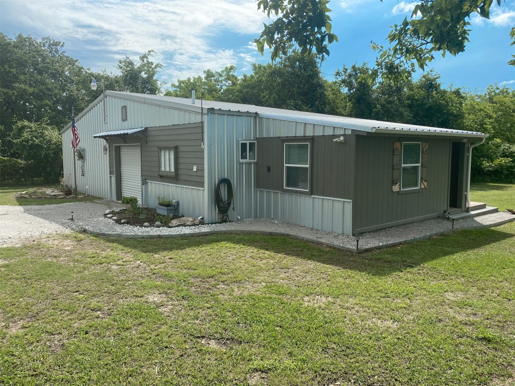 3726 County Road 1100 Grandview TX 76050