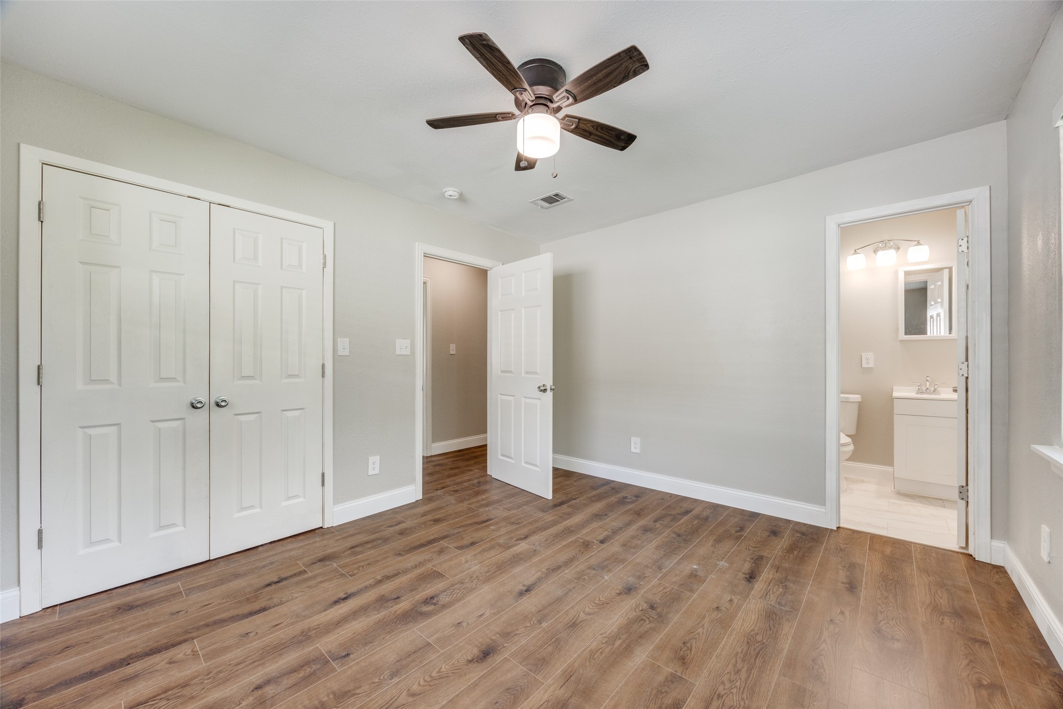100 W Hull Street Denison TX 75021