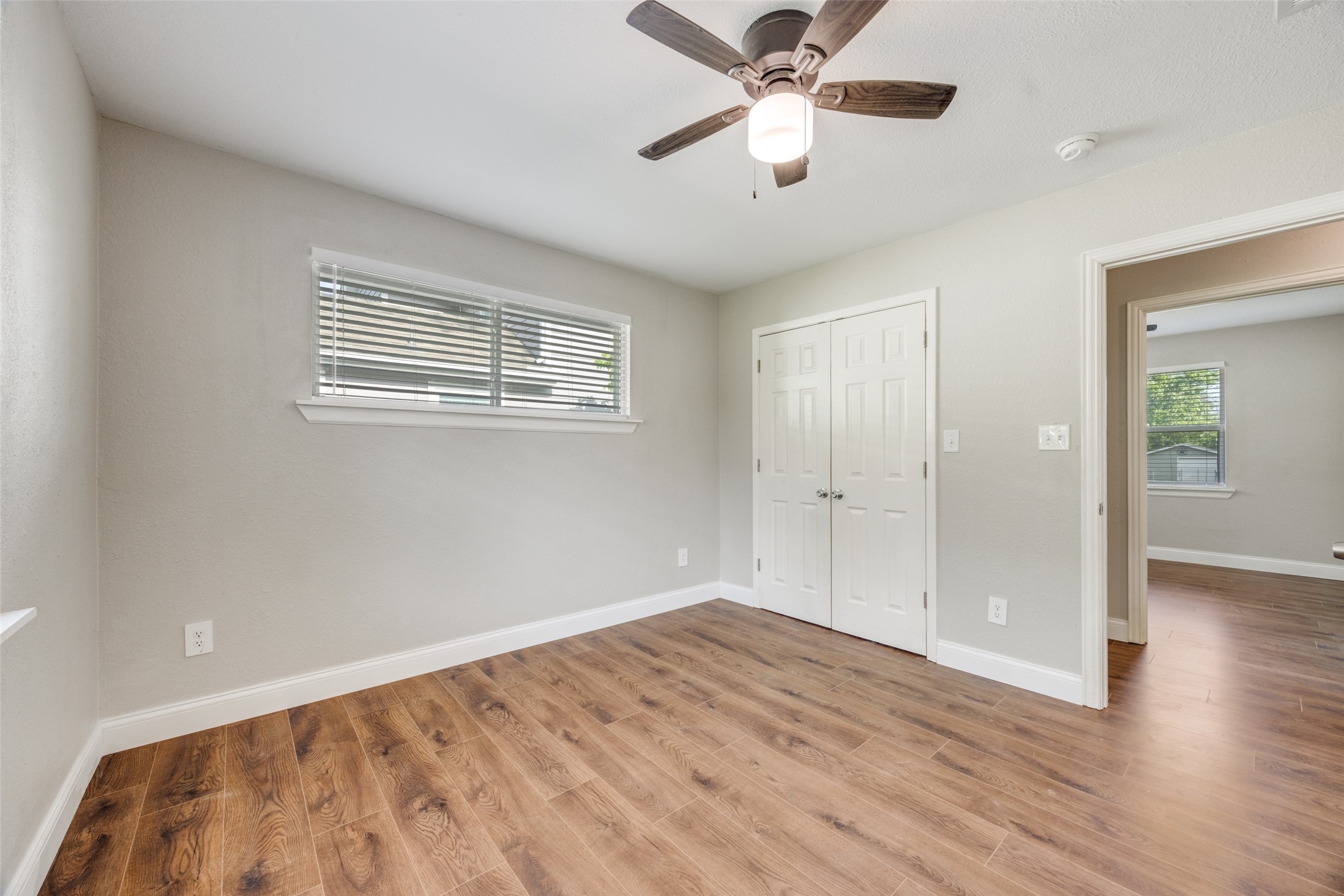 100 W Hull Street Denison TX 75021