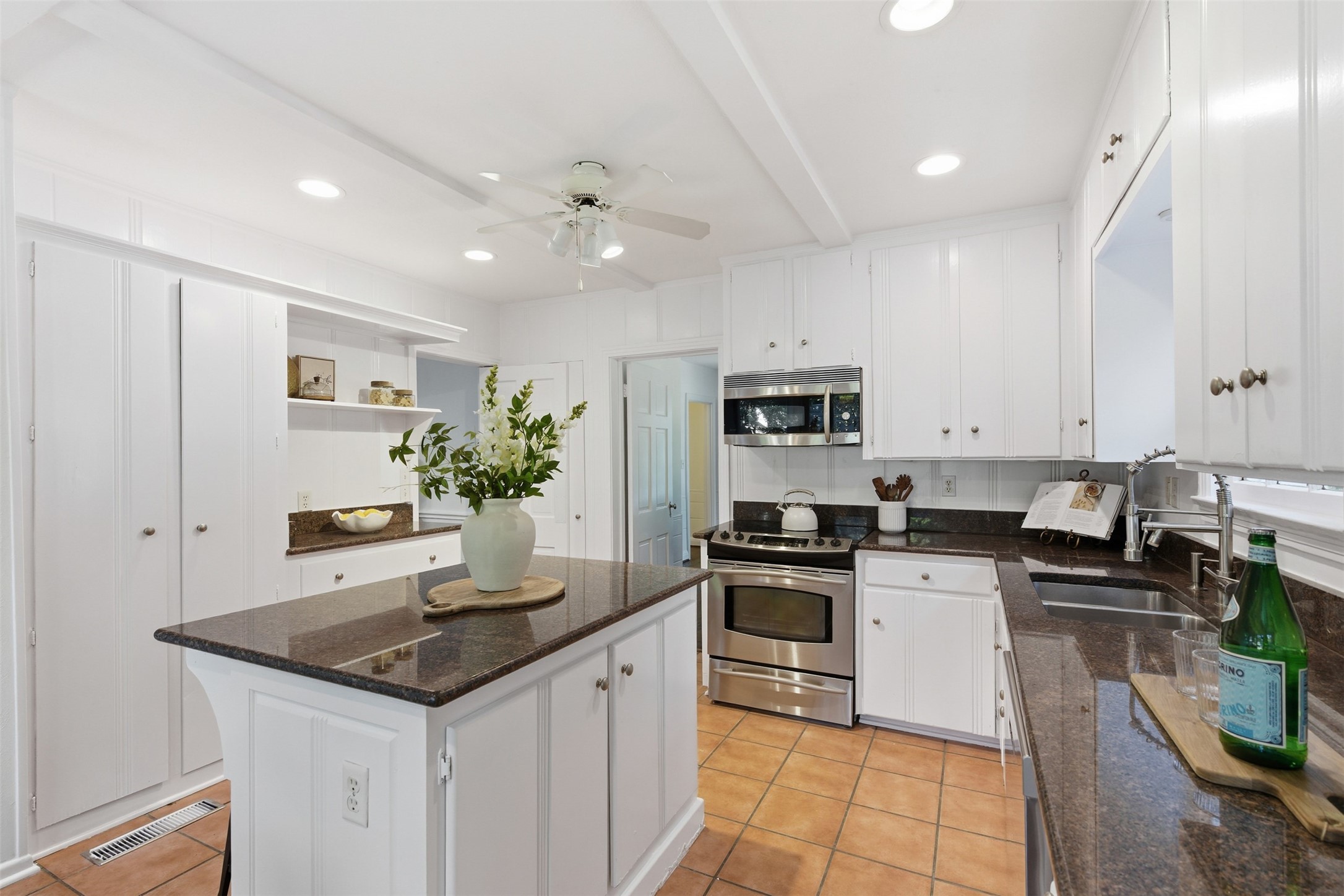 4224 Pershing Avenue Fort Worth TX 76107