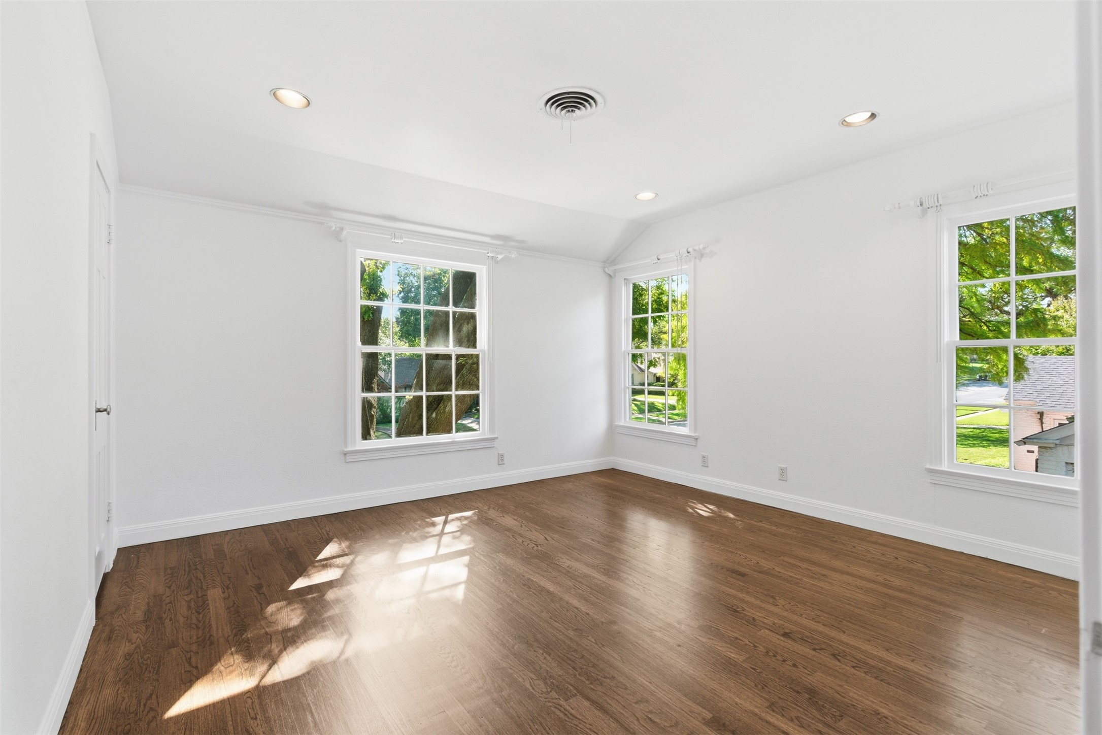 4224 Pershing Avenue Fort Worth TX 76107