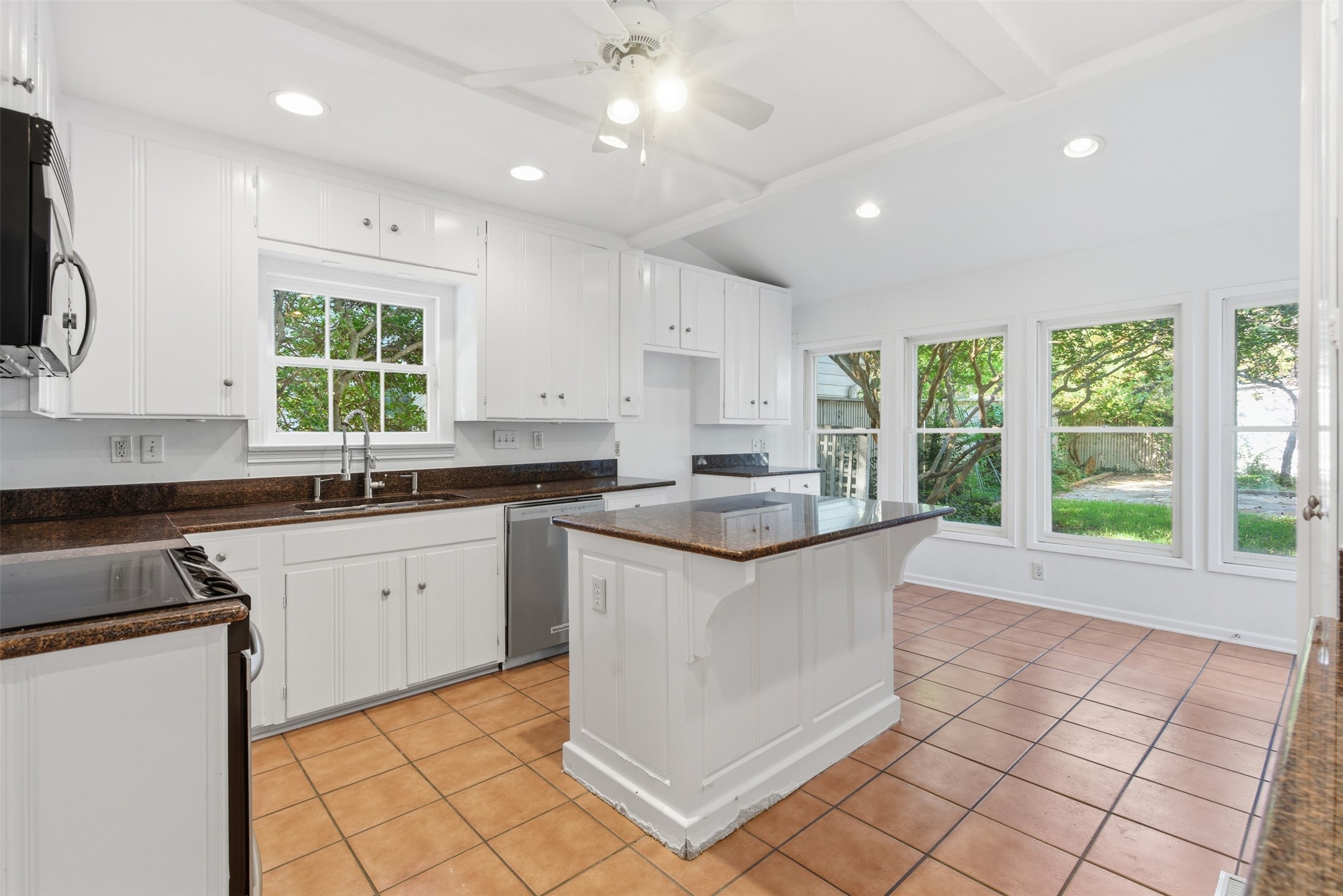 4224 Pershing Avenue Fort Worth TX 76107