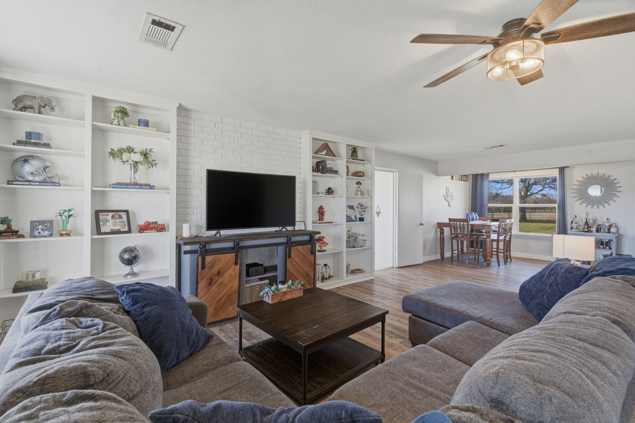 143 Mohave Drive E Lake Kiowa TX 76240